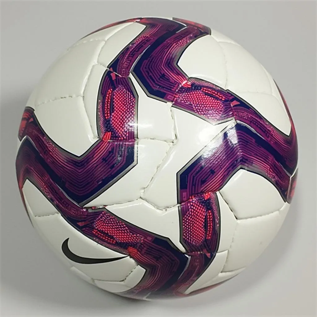 Profesionální fotbalový míč Nike